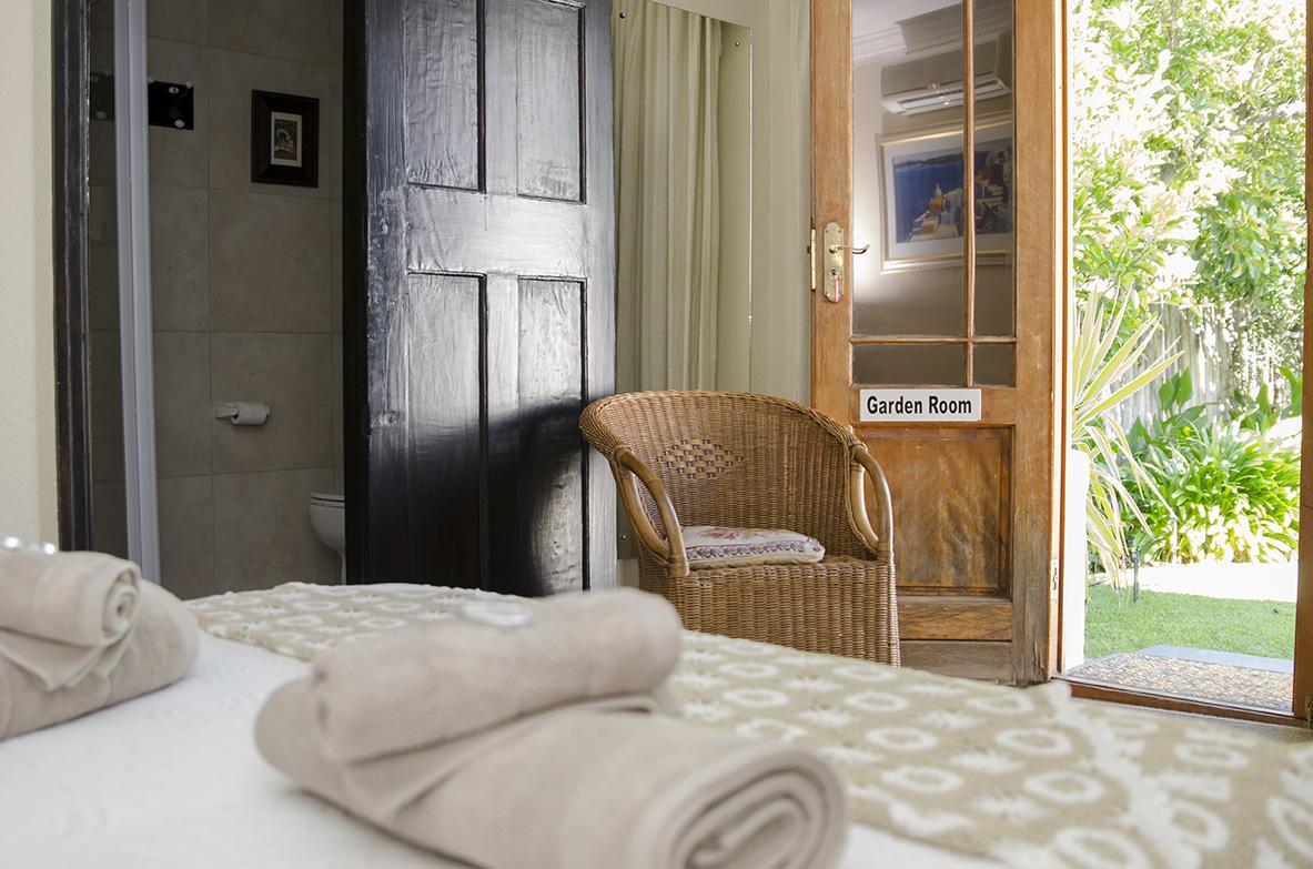 Bed and Breakfast Annies House Крэдок Экстерьер фото